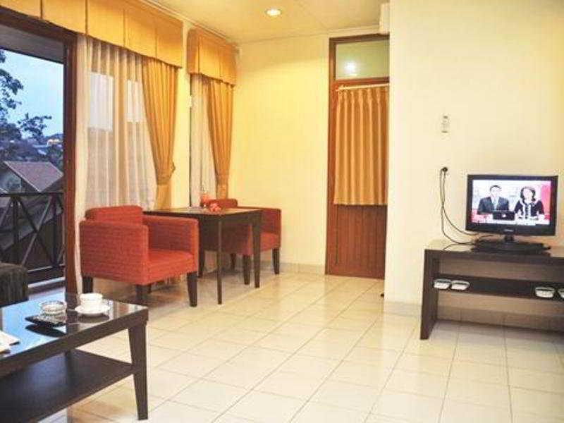 Hotel Ahadiat & Bandung