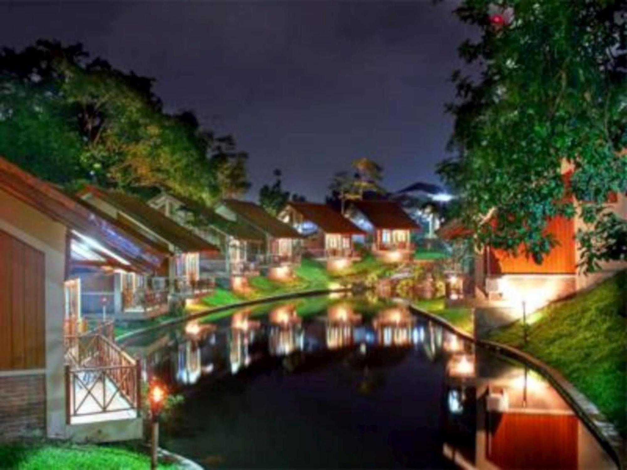 Hotel Ahadiat & Bandung