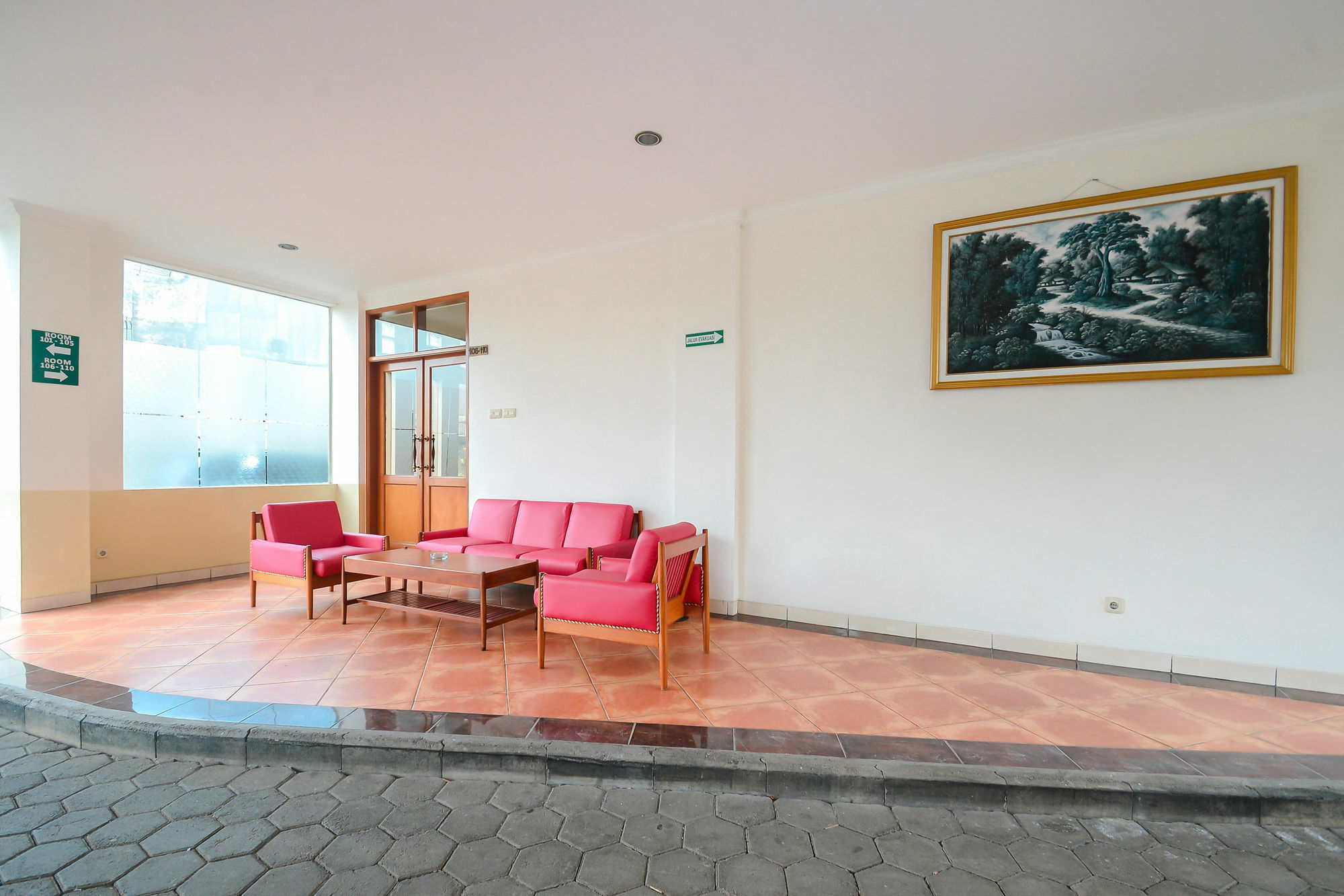 Hotel Ahadiat & Bandung