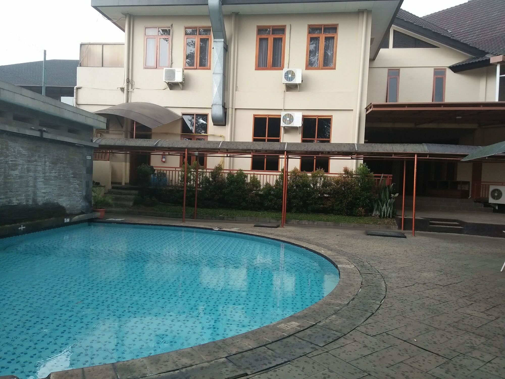 Ahadiat & Hotel Bandung