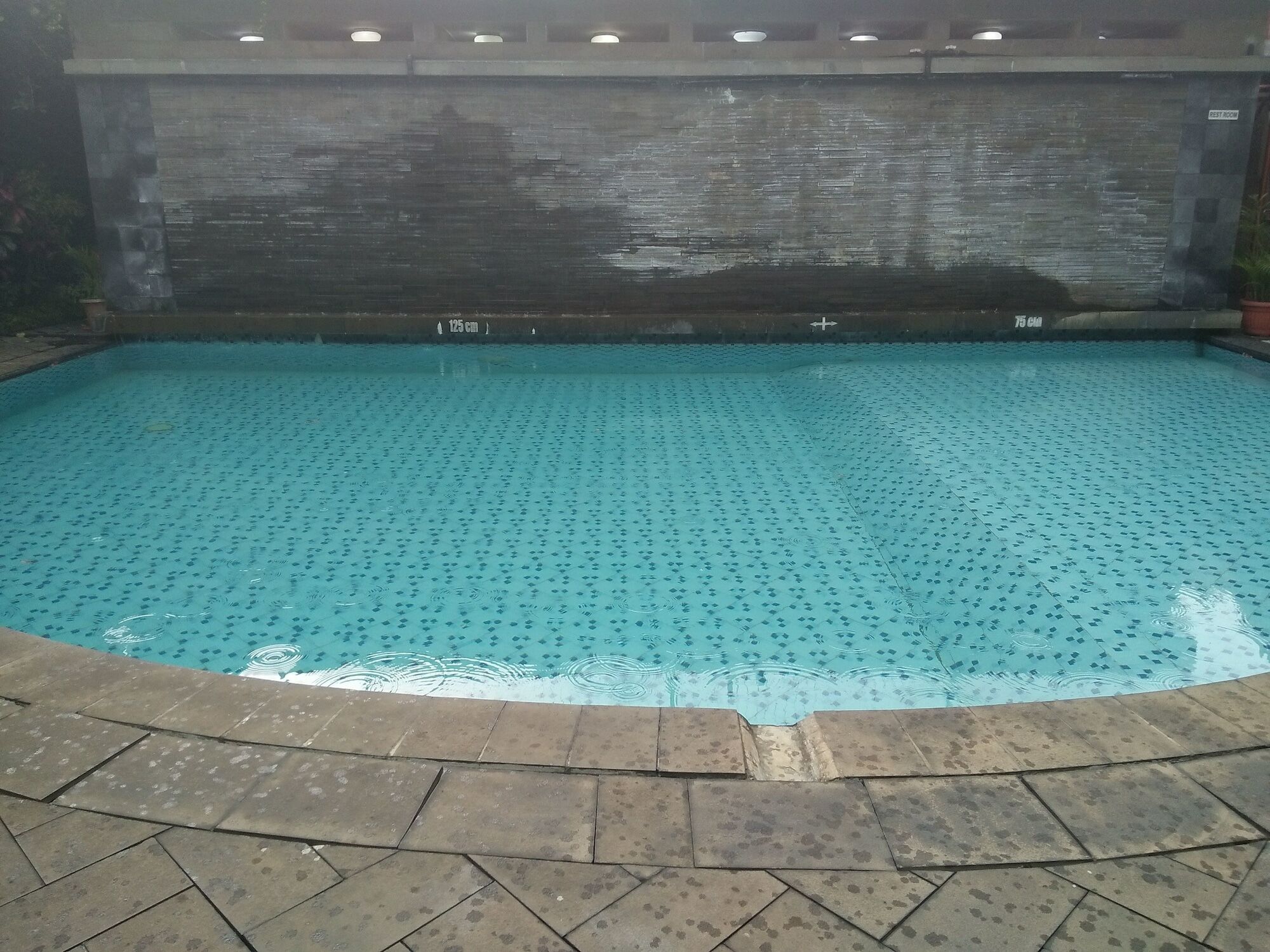 Ahadiat & Hotel Bandung